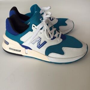 New Balance Mens 997S Sneakers in Ozone Blue Size 10